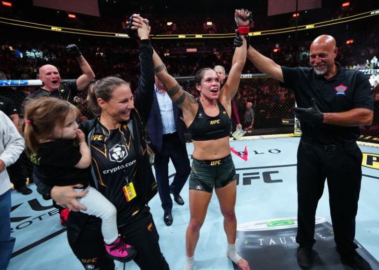 Nunes retains bantamweight belt, calls time on glittering career