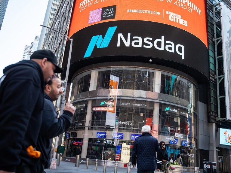Nasdaq snaps a three-day losing streak as tech rally resumes