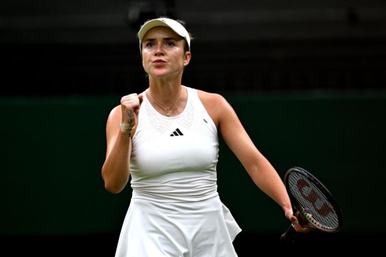 Unseeded Ukrainian Elina Svitolina stuns world No. 1 Iga Świątek to reach Wimbledon semifinals