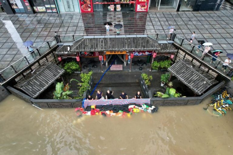 Typhoon Doksuri brings heavy rain to north China, rainfall alert issued for Beijing