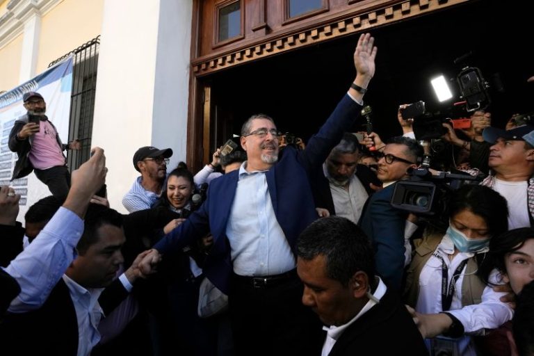 Anti-corruption candidate Bernardo Arévalo wins Guatemala’s presidential election