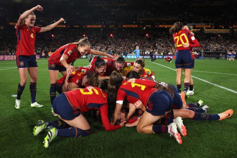 World Cup kiss scandal hasn’t damaged Spanish brand, prime minister says