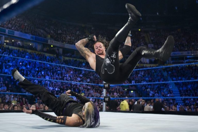 WWE’s SmackDown to return to NBCUniversal’s USA Network in more than $1.4 billion deal