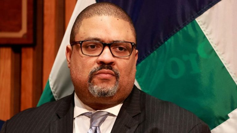 Former NYC buildings official to turn himself in on indictment linked to Eric Adams campaign donors: reports