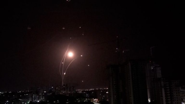 Fresh rocket attacks and ground battles as Israel and Hamas conflict intensifies