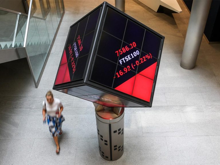 European markets edge higher in the absence of a Gaza escalation