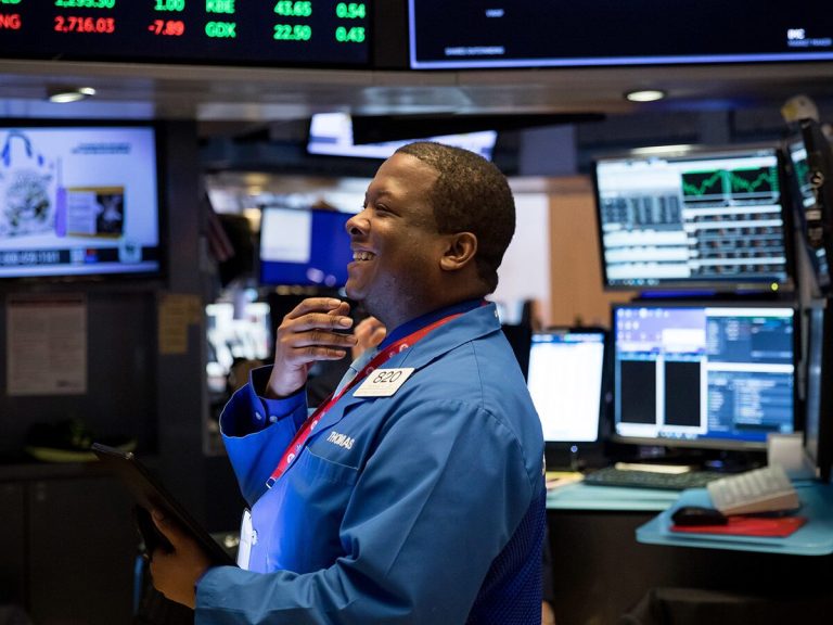 Nasdaq snaps a 4-day losing streak as tech rebounds ahead of major earnings