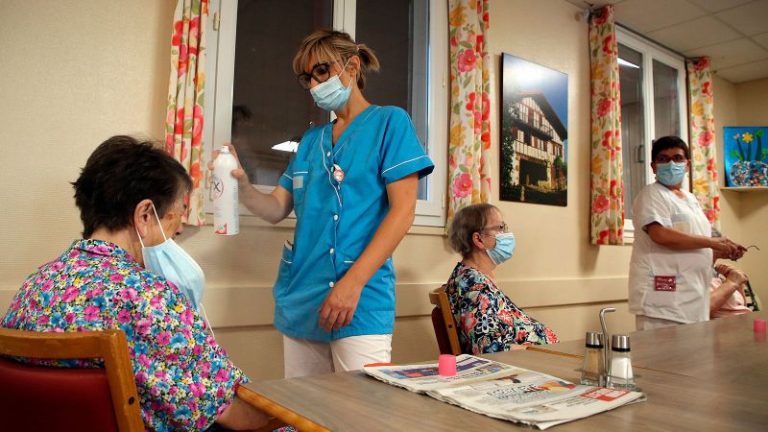 Health experts say world needs to end fossil fuel use as new report finds a rise in climate-related mortality