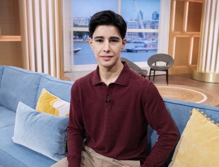 Dutch version of controversial book on British royal family taken off shelves in Netherlands