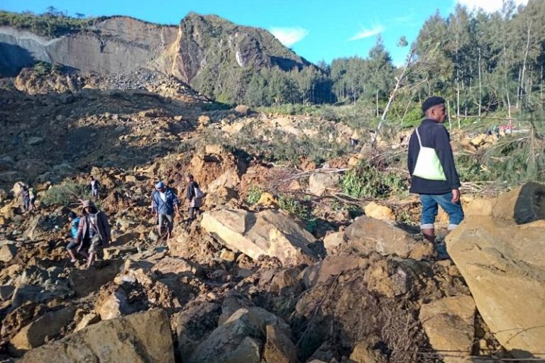 Rescuers scramble to reach remote region of Papua New Guinea hit by deadly landslide